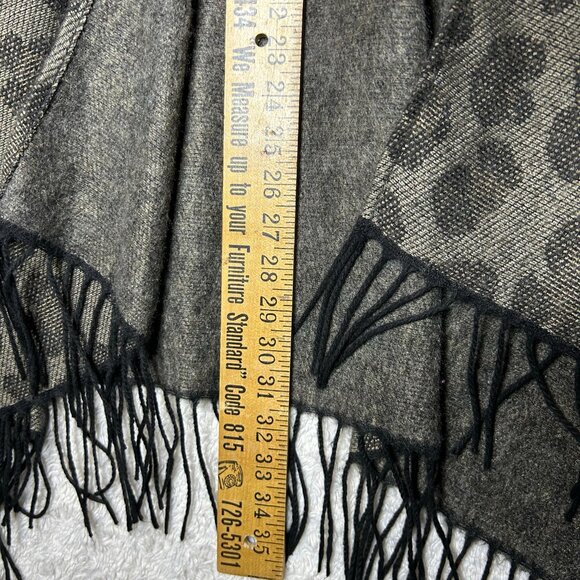 Woolrich Leopard Print Poncho Fringe Trim One Size - Picture 5 of 6